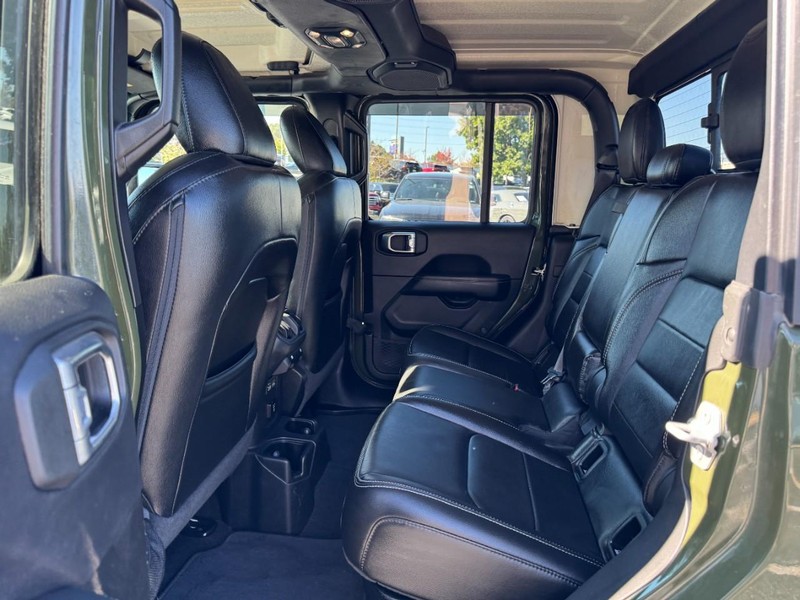 Jeep Gladiator Vehicle Image 10