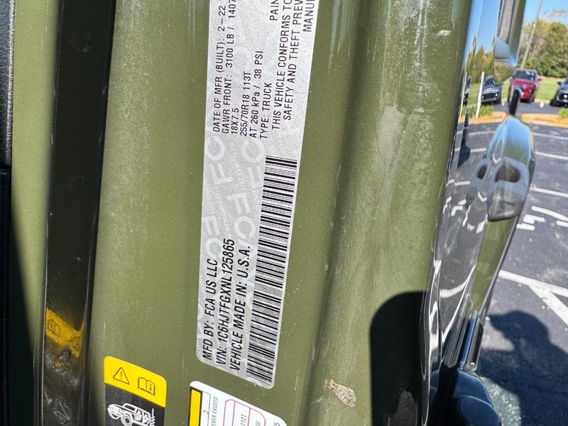 Jeep Gladiator Vehicle Image 23