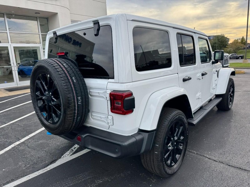 Jeep Wrangler 4xe Vehicle Image 03