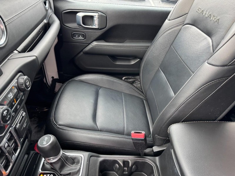 Jeep Wrangler 4xe Vehicle Image 11