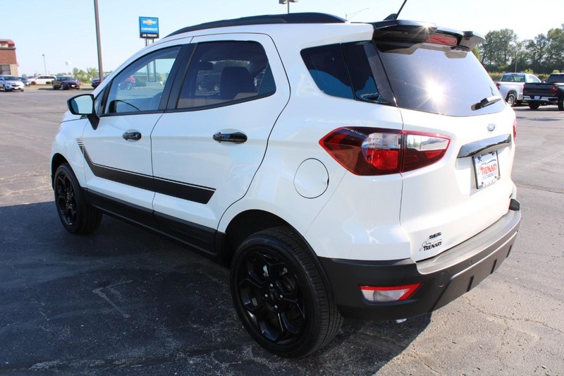 2022 Ford EcoSport SES photo