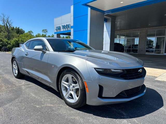 Used 2023 Chevrolet Camaro 1LT with VIN 1G1FB1RX5P0142521 for sale in Troy, MO