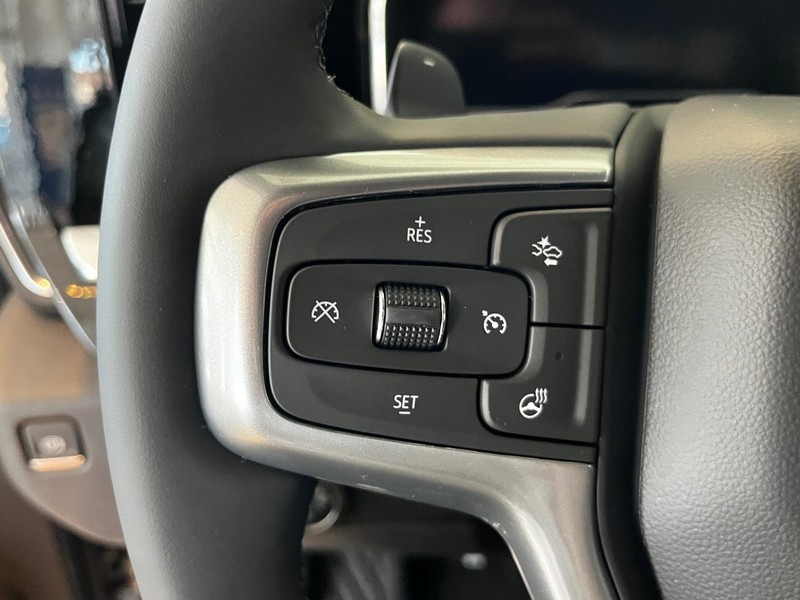 Chevrolet Silverado 1500 Vehicle Image 11