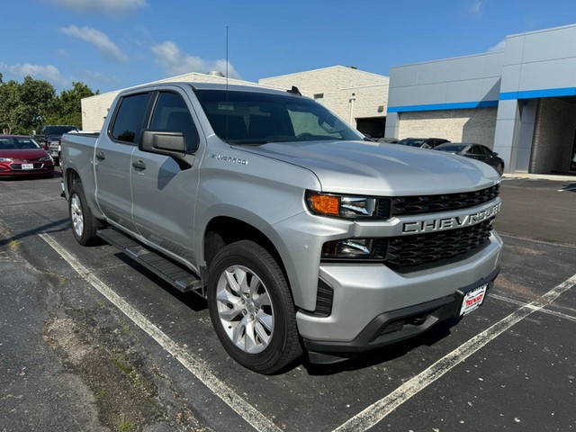 Used 2021 Chevrolet Silverado 1500 Custom with VIN 3GCPYBEK8MG456908 for sale in Troy, MO