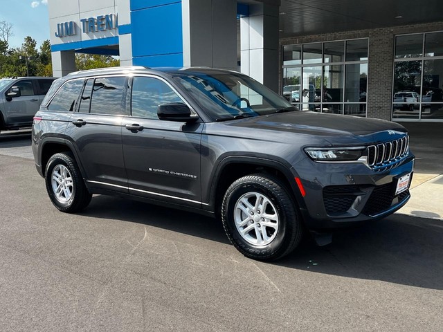 Used 2023 Jeep Grand Cherokee Laredo with VIN 1C4RJHAGXPC640868 for sale in Troy, MO