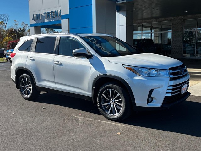 Used 2019 Toyota Highlander XLE with VIN 5TDJZRFH4KS936294 for sale in Troy, MO