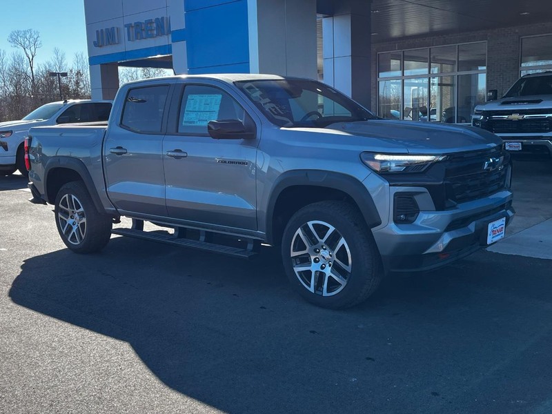 Chevrolet Colorado Vehicle Image 02