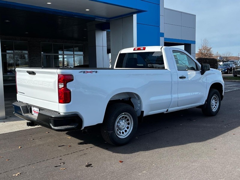 Chevrolet Silverado 1500 Vehicle Image 03