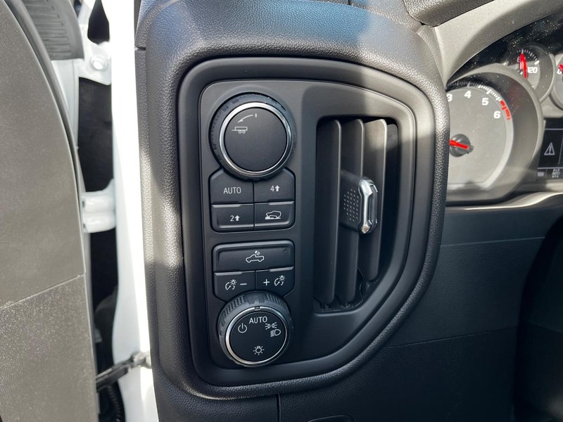 Chevrolet Silverado 1500 Vehicle Image 06