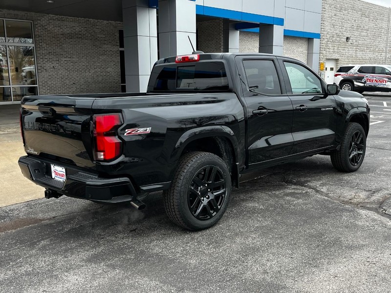 Chevrolet Colorado Vehicle Image 03