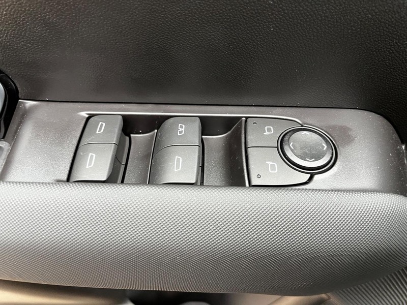 Chevrolet Colorado Vehicle Image 08