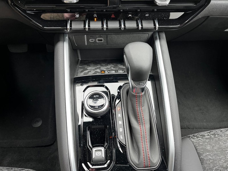 Chevrolet Colorado Vehicle Image 13