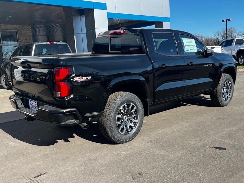 Chevrolet Colorado Vehicle Image 03