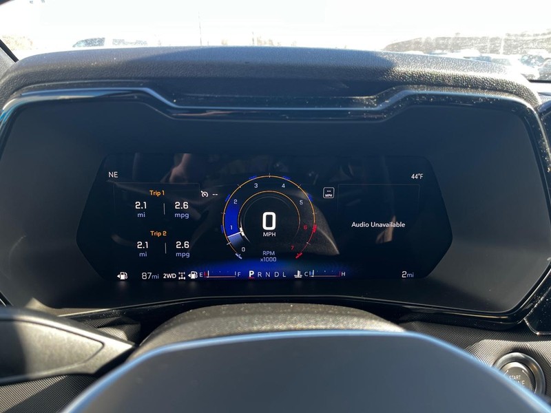 Chevrolet Colorado Vehicle Image 12