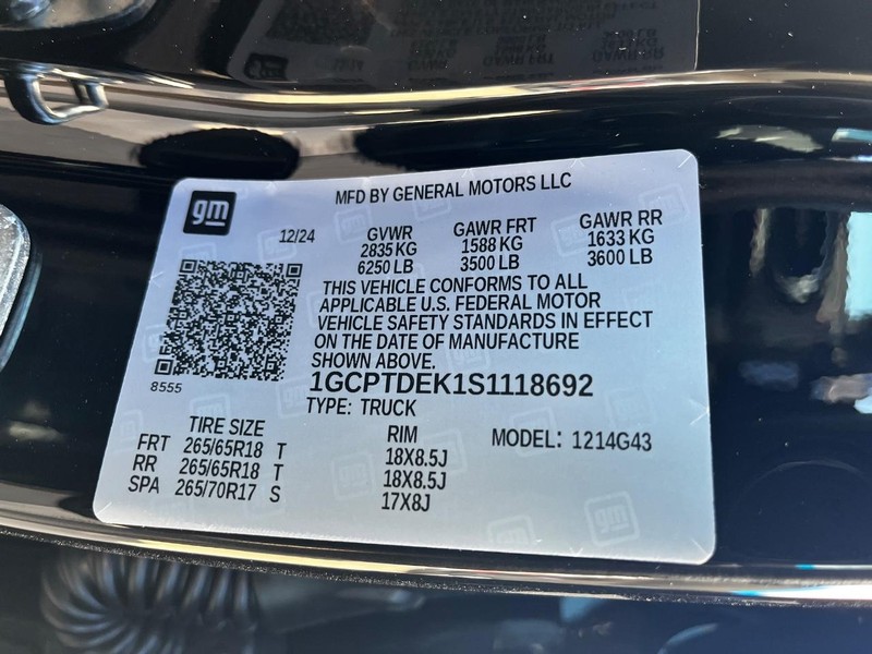 Chevrolet Colorado Vehicle Image 16