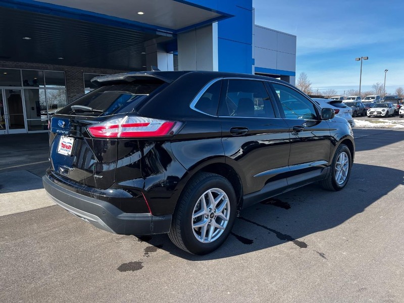 Ford Edge Vehicle Image 03