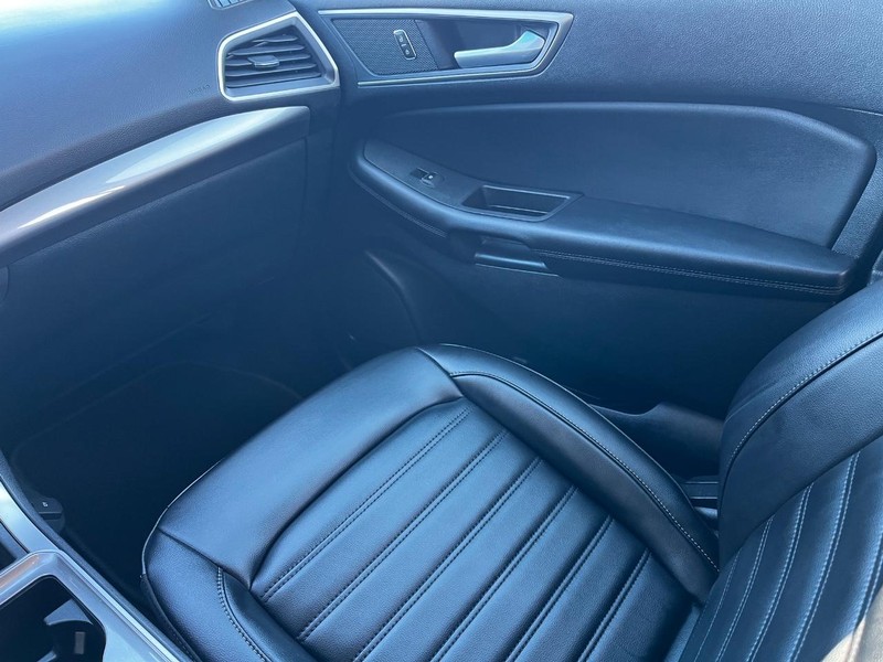 Ford Edge Vehicle Image 07