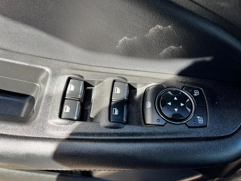 Ford Edge Vehicle Image 08