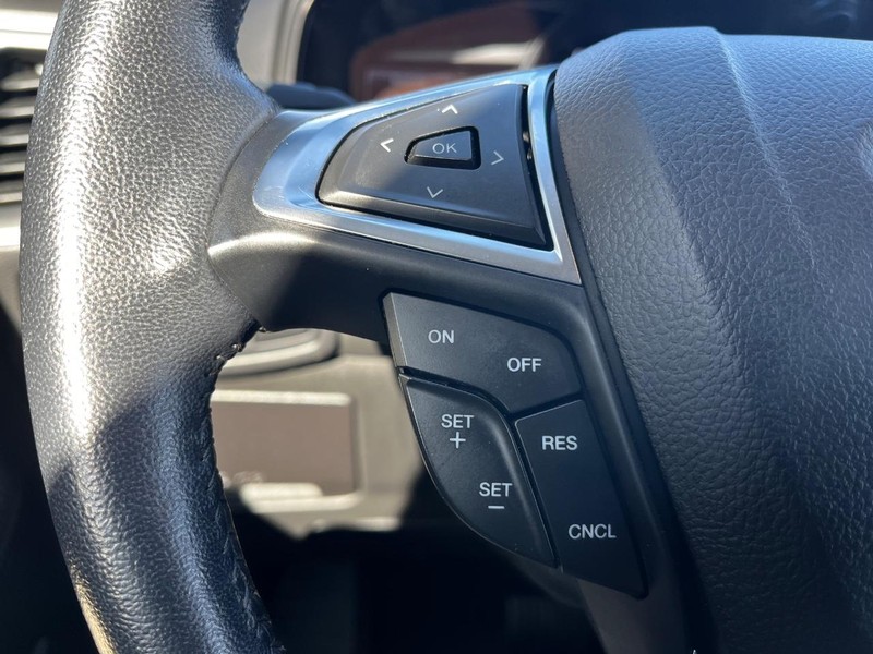 Ford Edge Vehicle Image 10