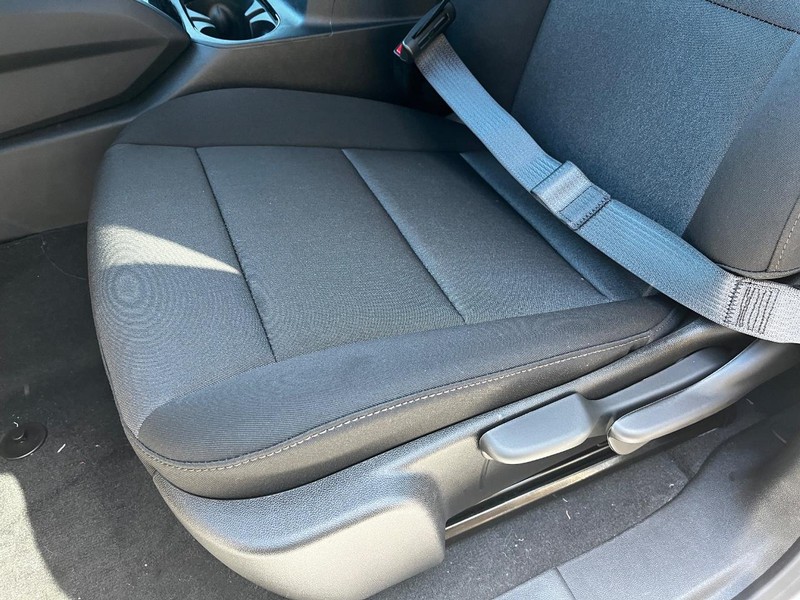 Chevrolet Colorado Vehicle Image 09
