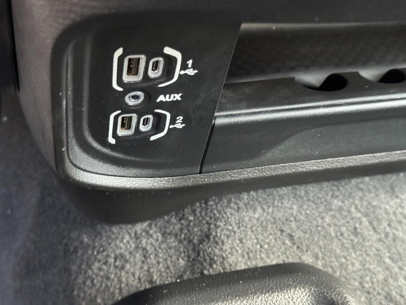 Ram 2500 Vehicle Image 23