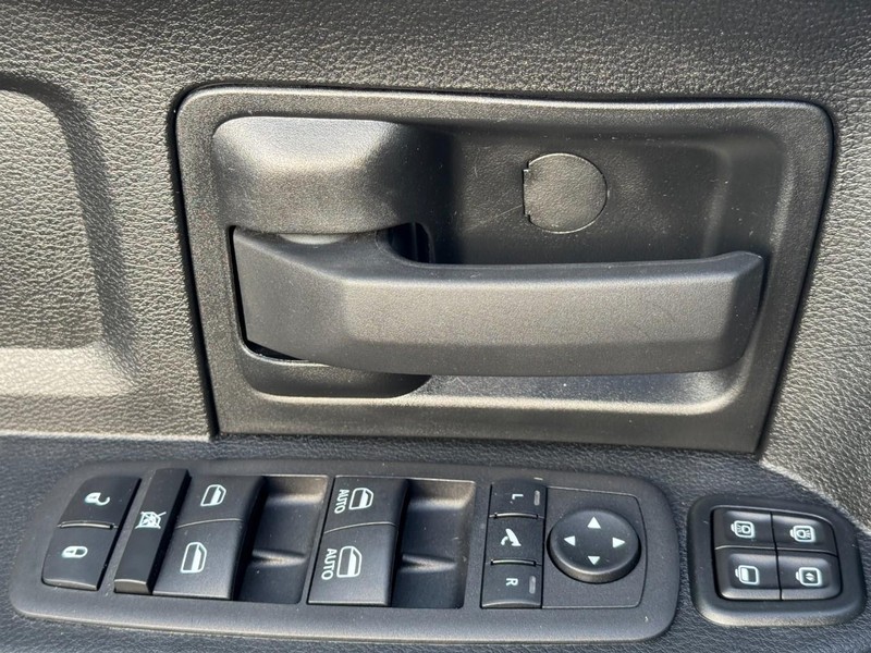 Ram 2500 Vehicle Image 25