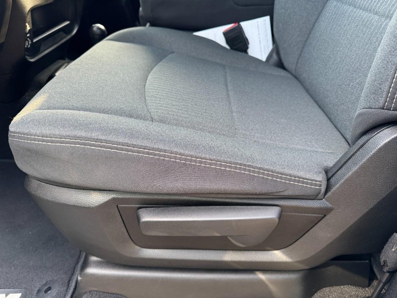 Ram 2500 Vehicle Image 26