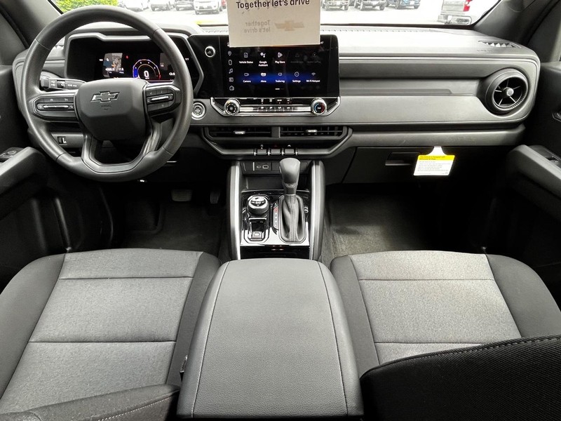 Chevrolet Colorado Vehicle Image 05