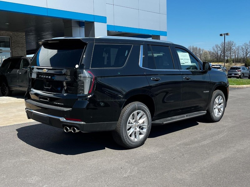 Chevrolet Tahoe Vehicle Image 03