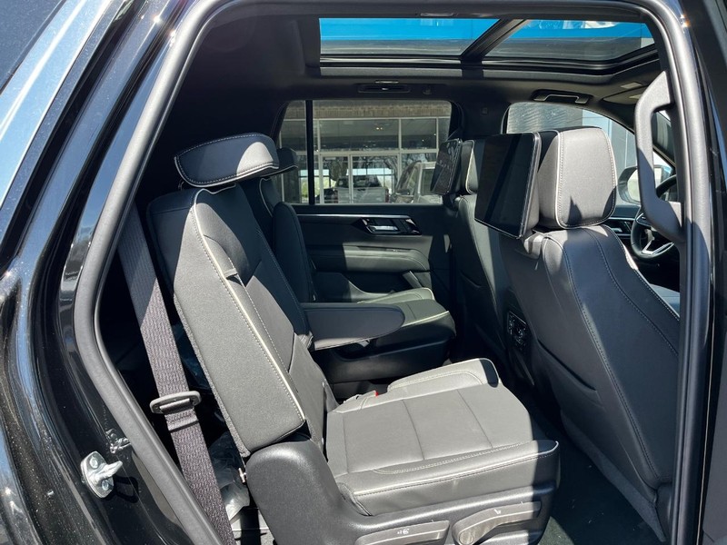Chevrolet Tahoe Vehicle Image 04