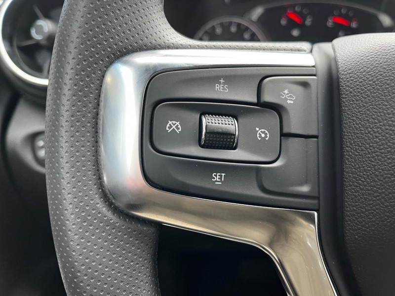 Chevrolet Blazer Vehicle Image 10