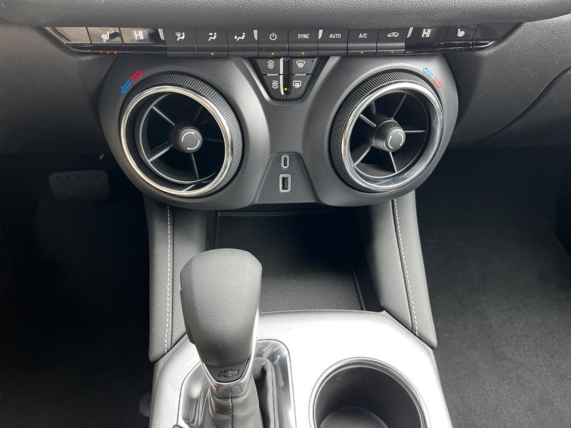 Chevrolet Blazer Vehicle Image 13
