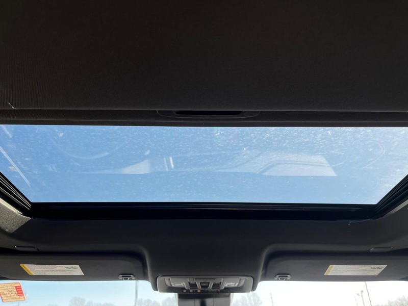 Chevrolet Silverado 2500HD Vehicle Image 06