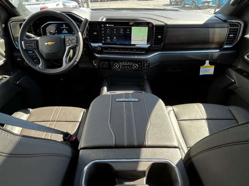 Chevrolet Silverado 2500HD Vehicle Image 07
