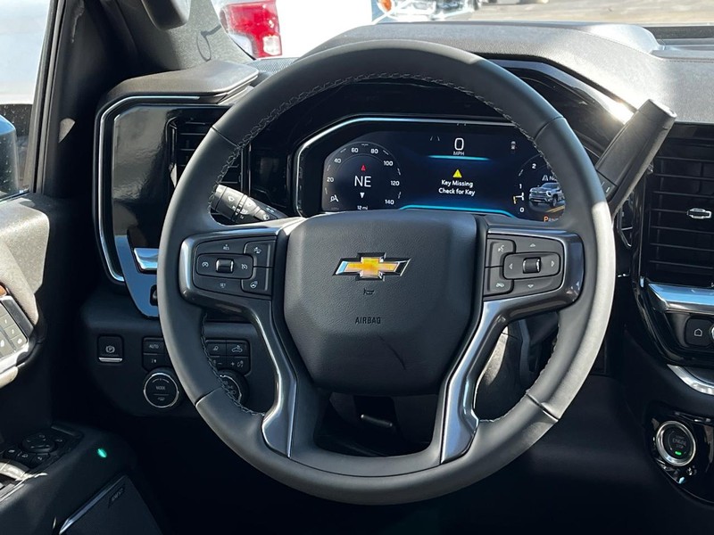 Chevrolet Silverado 2500HD Vehicle Image 08