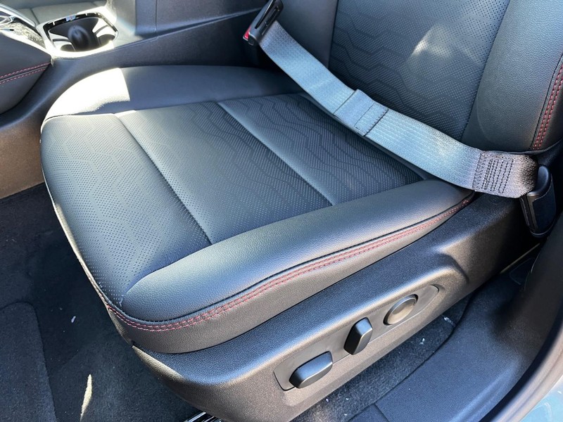Chevrolet Colorado Vehicle Image 10