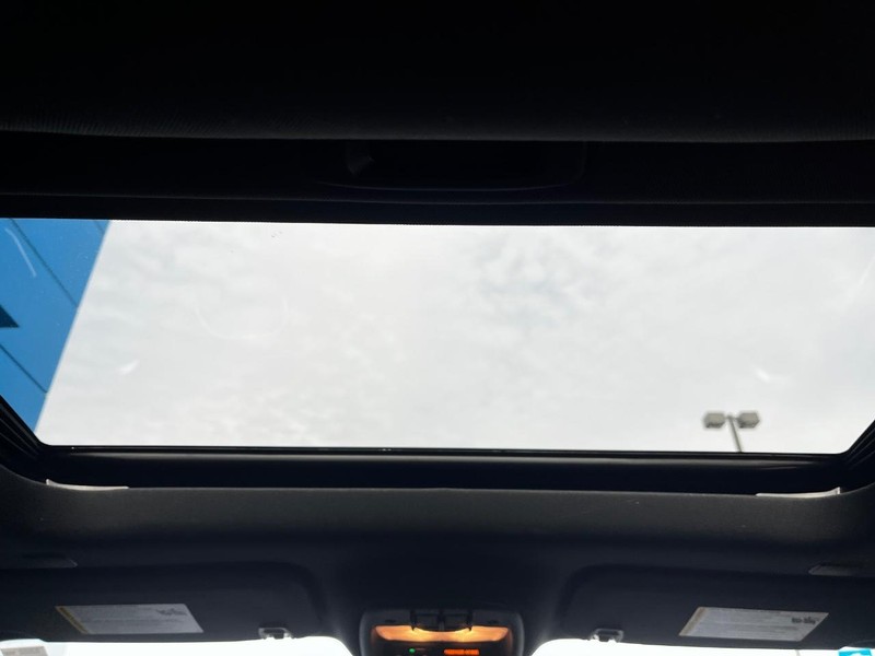 Chevrolet Colorado Vehicle Image 11