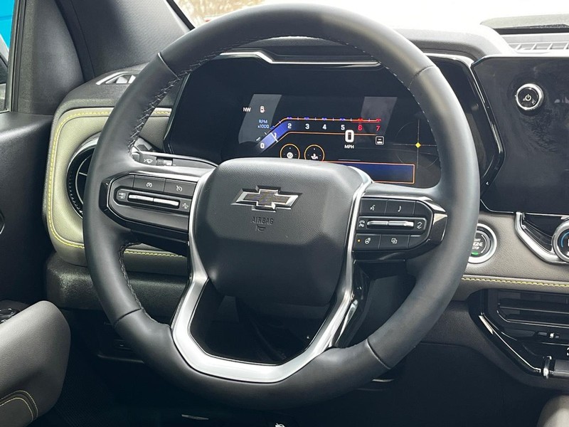 Chevrolet Colorado Vehicle Image 13