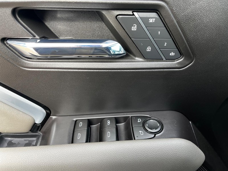 Chevrolet Colorado Vehicle Image 15