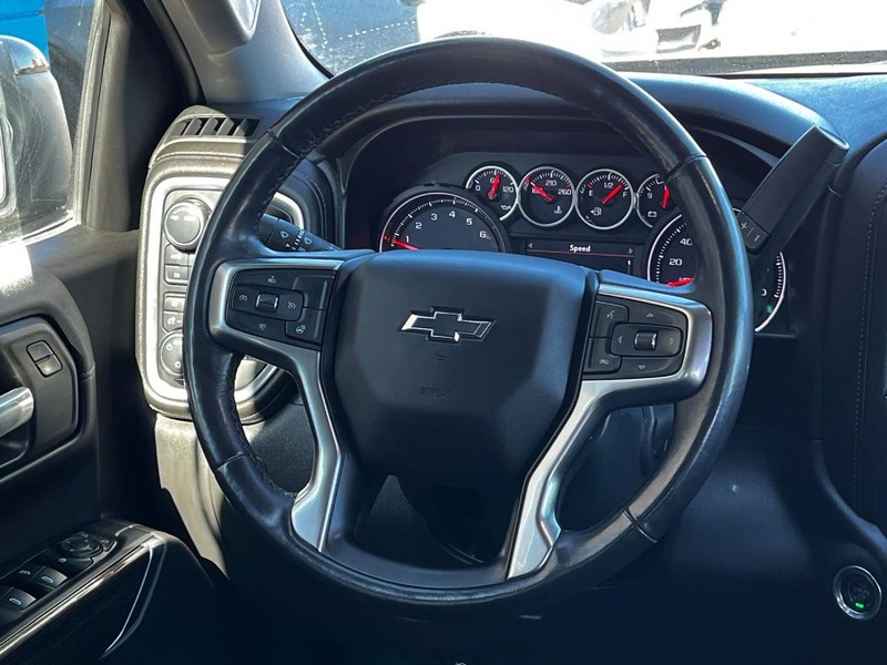 Chevrolet Silverado 1500 Vehicle Image 12