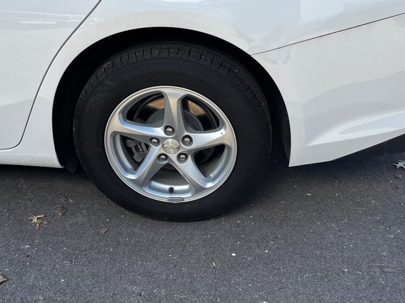 Chevrolet Malibu Vehicle Image 07
