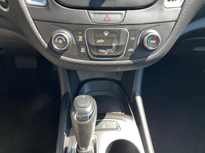 Chevrolet Malibu Vehicle Image 19