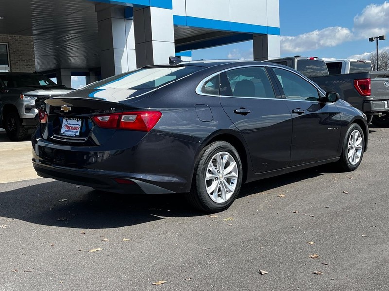 Chevrolet Malibu Vehicle Image 03