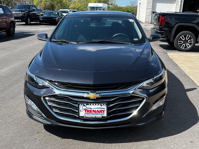 Chevrolet Malibu Vehicle Image 09