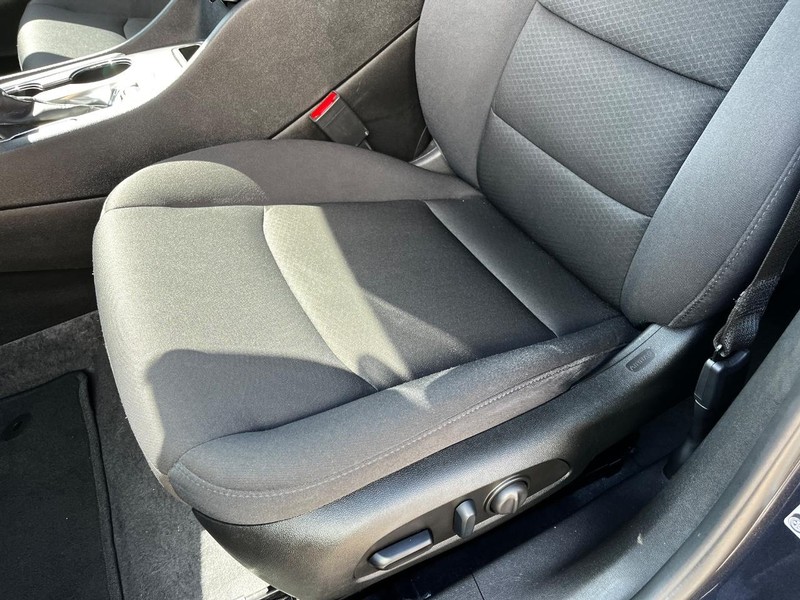 Chevrolet Malibu Vehicle Image 15