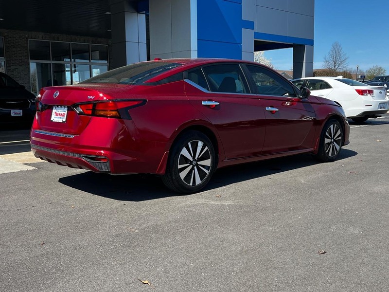 Nissan Altima Vehicle Image 04