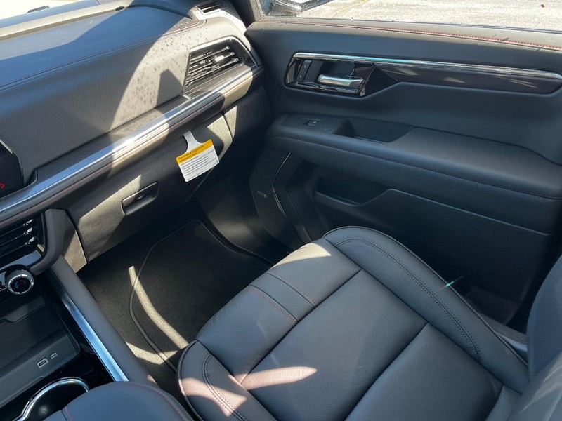 Chevrolet Tahoe Vehicle Image 10
