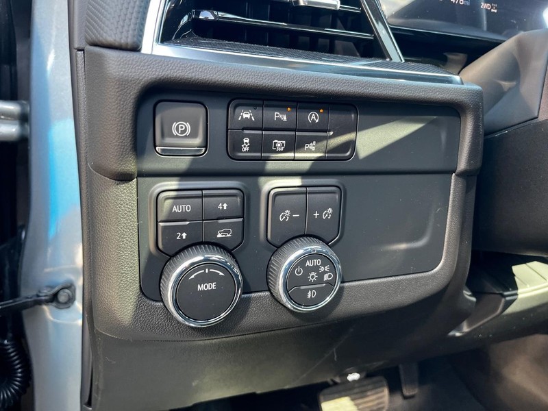 Chevrolet Tahoe Vehicle Image 13