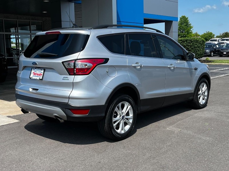 Ford Escape Vehicle Image 03