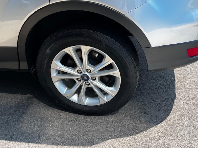 Ford Escape Vehicle Image 07